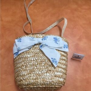Charming Straw Crossbody Bag with Blue Floral Bow
